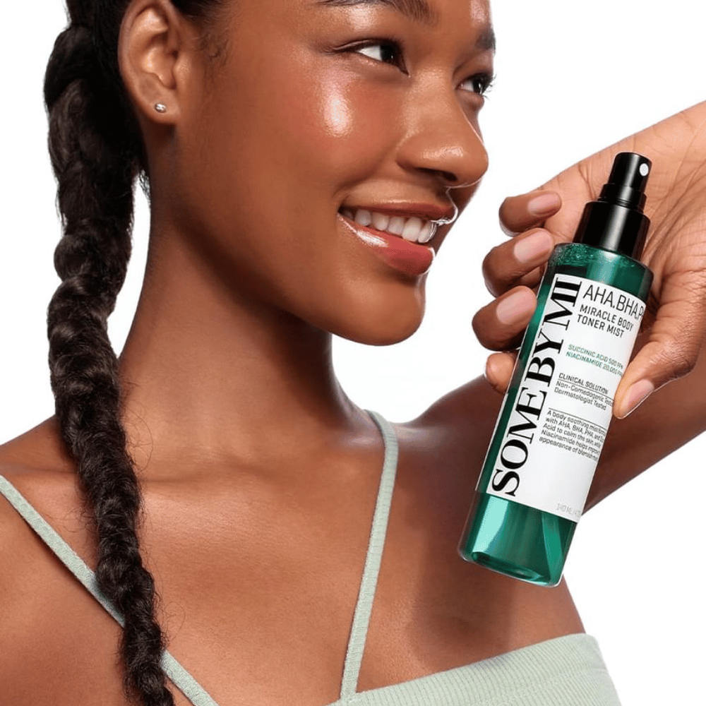 Some By Mi AHA BHA PHA Miracle Body Gesichtswasser Mist Hautpflege – Körperspray, das hilft, die Haut zu pflegen, Unreinheiten zu reduzieren und ein frisches Gefühl zu verleihen.