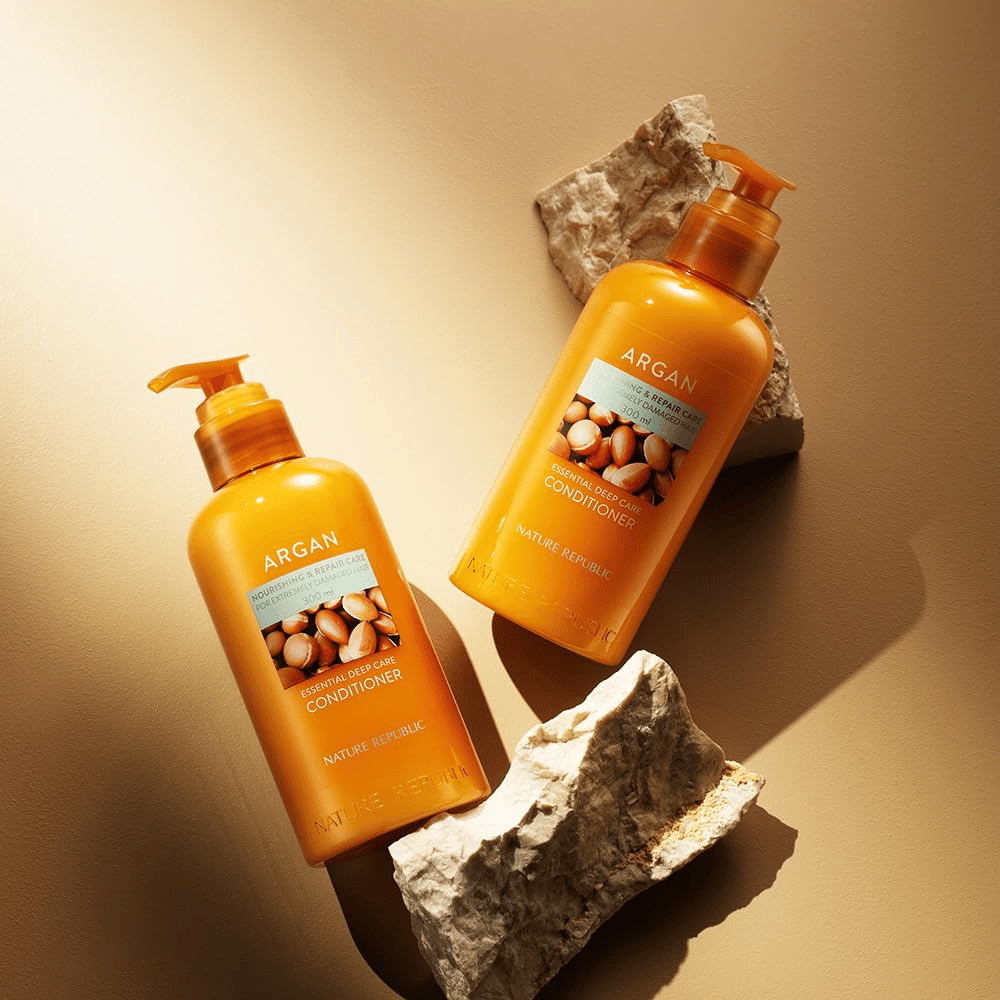 Nature Republic Argan Essential Moisture Repairing Conditioner – nährstoffreicher Conditioner mit Arganöl für geschädigtes Haar.