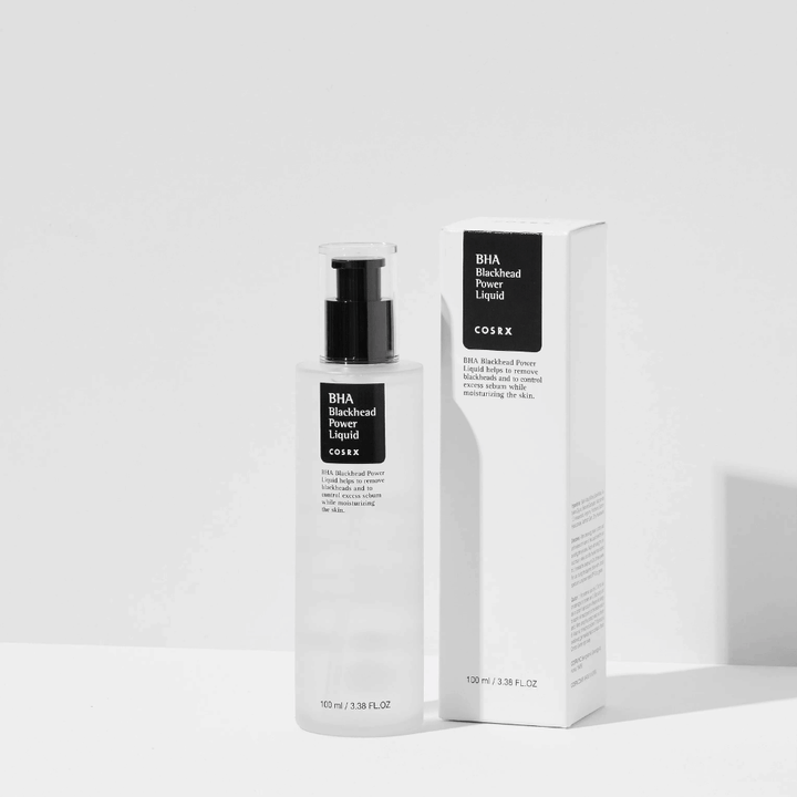 COSRX BHA Blackhead Power Liquid 100 ml mit Verpackung – exfolierendes Gesichtsserum mit BHA, das Mitessern und überschüssigem Talg entgegenwirkt.