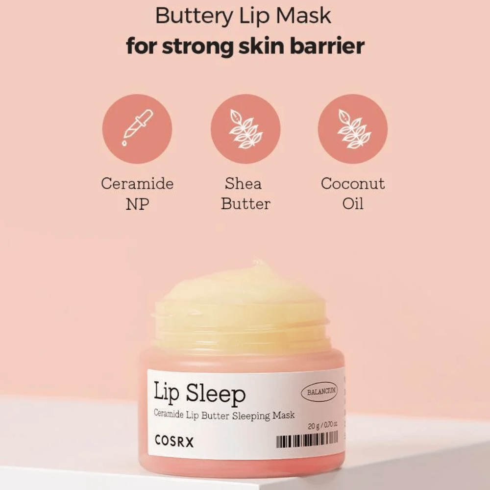 COSRX Lip Sleep mit Text über Inhaltsstoffe: Ceramide NP, Sheabutter und Kokosöl – eine buttrige Nachtmaske, die die Schutzbarriere der Lippen stärkt.