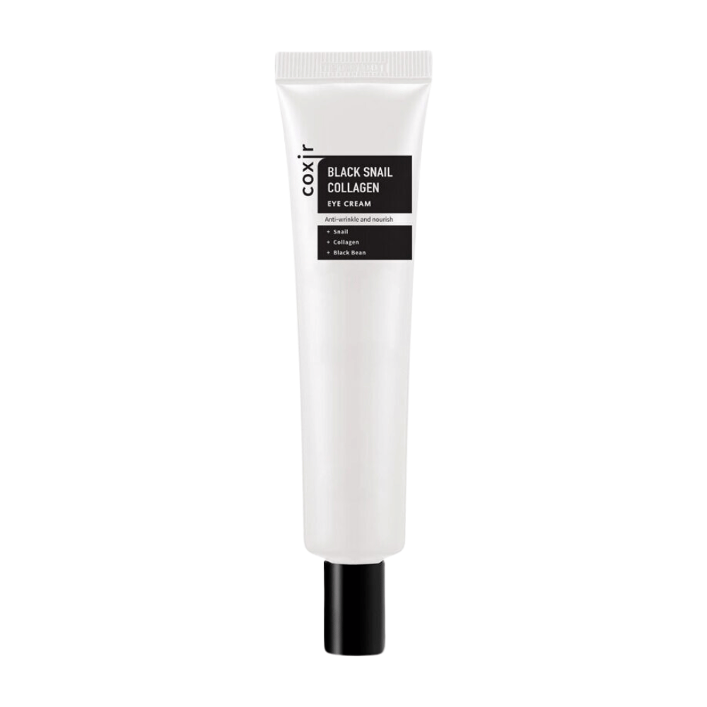Das Bild zeigt eine Tube von "Black Snail Collagen Eye Cream", einer Augencreme, die Inhaltsstoffe wie Schneckenextrakt, Kollagen und schwarze Bohne hervorhebt. Diese Inhaltsstoffe sind bekannt für ihre Anti-Falten- und pflegenden Eigenschaften. Das Produkt ist darauf ausgelegt, die empfindliche Haut um die Augen herum zu befeuchten und zu pflegen.