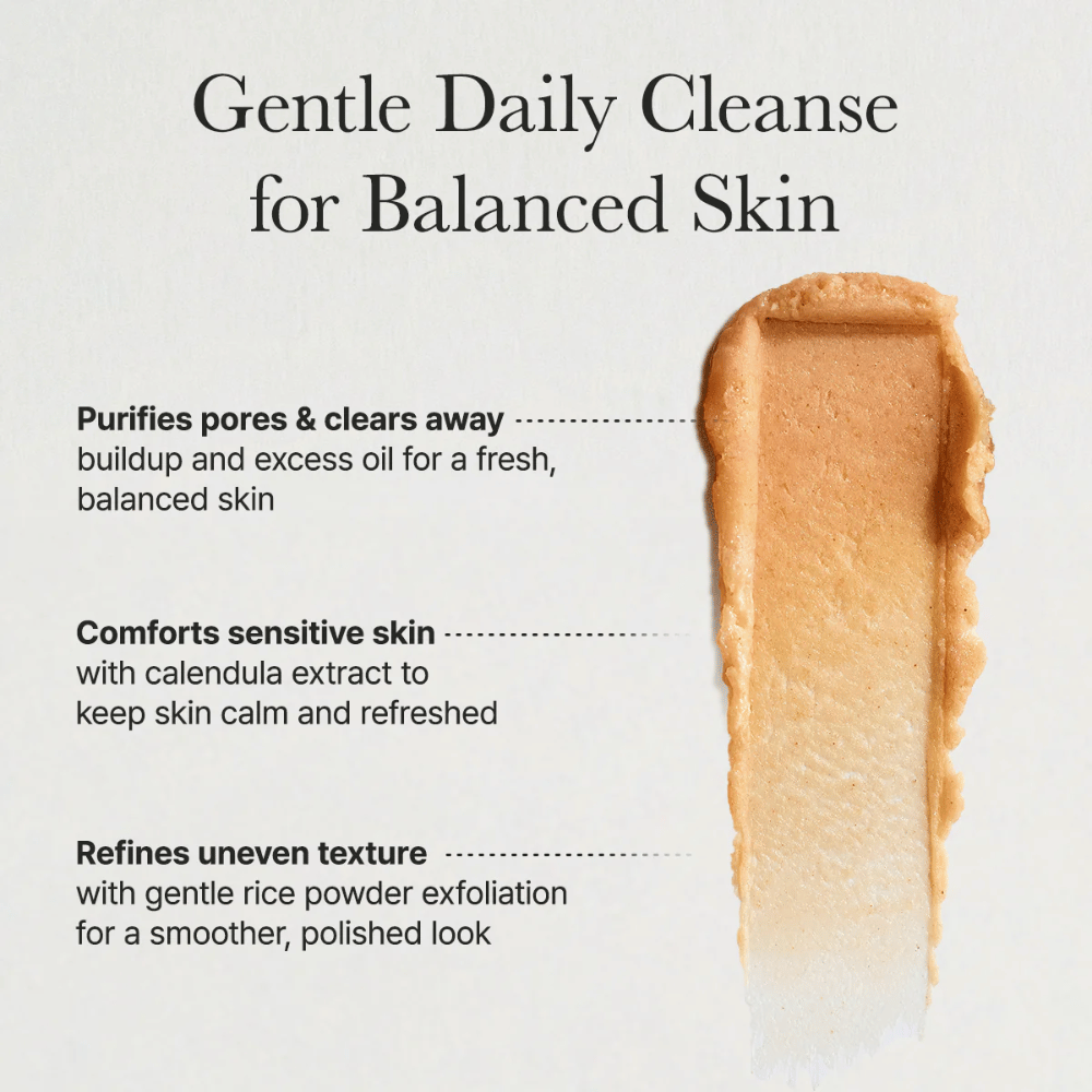 Nahaufnahme von Arencia Calendula Rice Mochi Cleanser – cremige Reinigung, die Poren reinigt, empfindliche Haut beruhigt und die Hauttextur glättet.