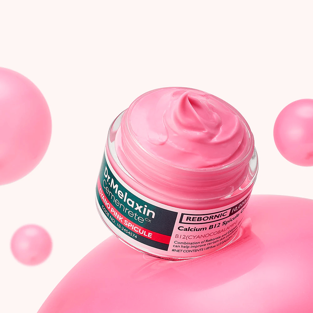 Dr. Melaxin Cemenrete Cyano Pink Spicule Cream mit B12 und Spicule-Technologie, die Glow verleiht, die Hautstruktur verbessert und die Haut stärkt.
