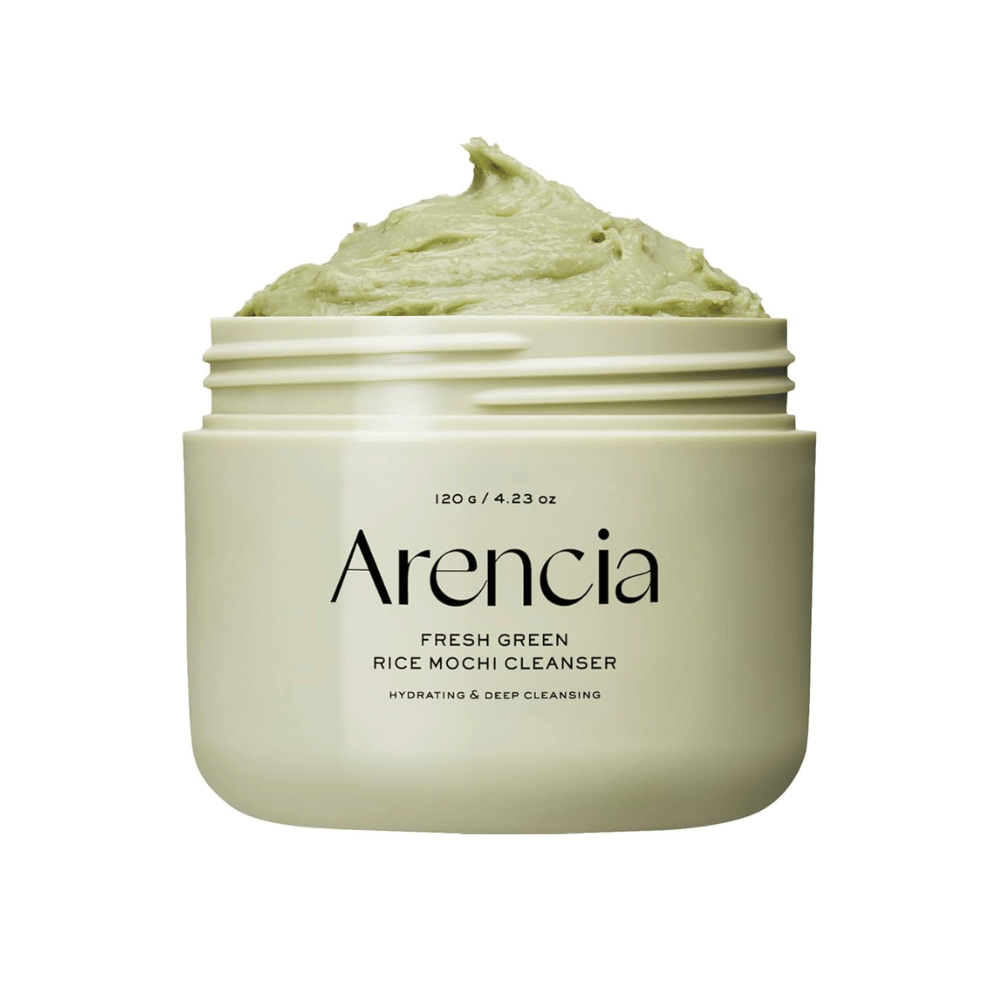 Offene Dose mit Arencia Fresh Green Rice Mochi Cleanser 120g, eine grüne cremige Reinigung mit dem Text "Hydrating & Deep Cleansing" auf der Verpackung.
