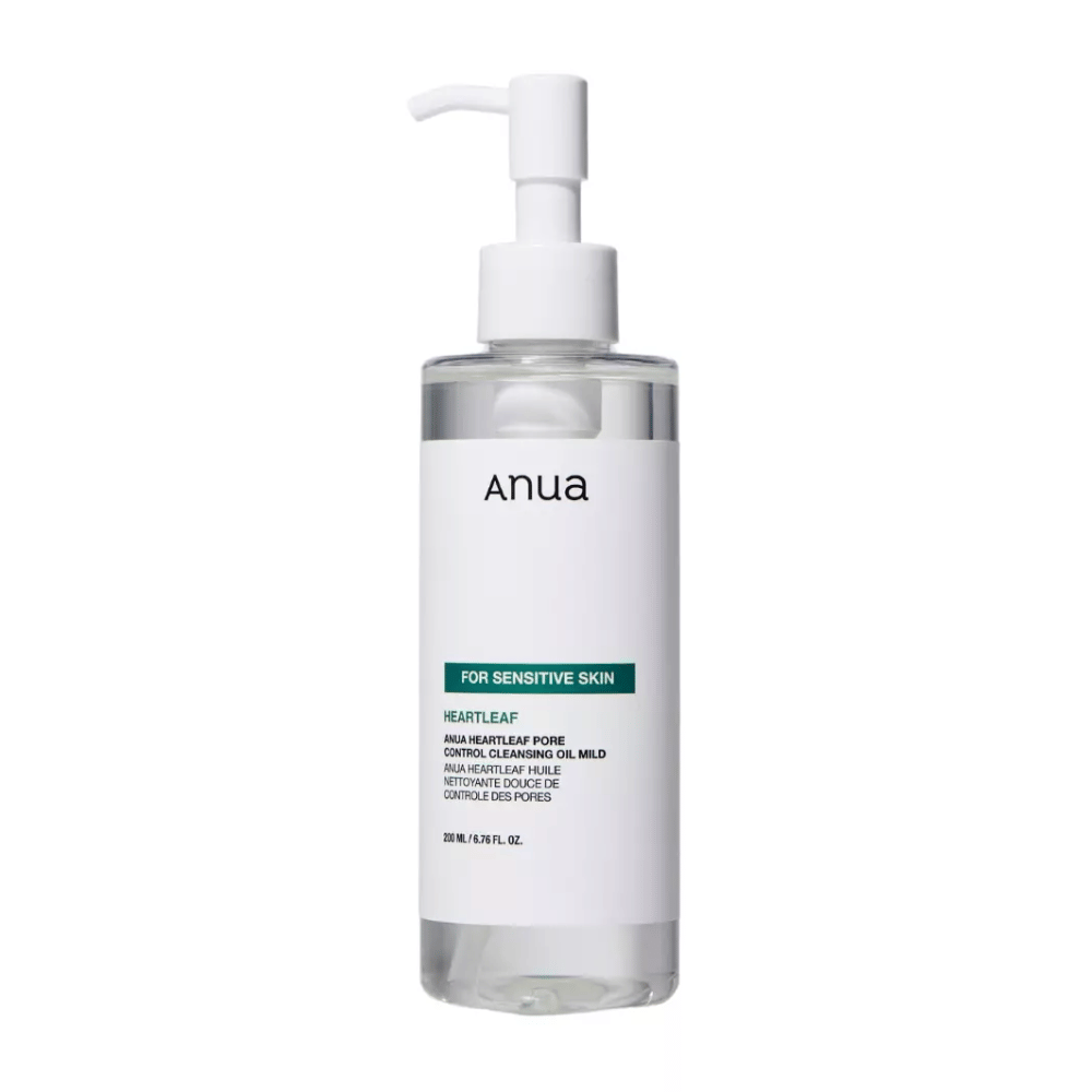 Anua Heartleaf Pore Control Cleansing Oil Mild ist ein Reinigungsöl, das speziell für empfindliche Haut entwickelt wurde. Es ist darauf ausgelegt, Unreinheiten und Make-up sanft und effektiv zu entfernen, während es die Poren kontrolliert, ohne die Haut zu reizen.