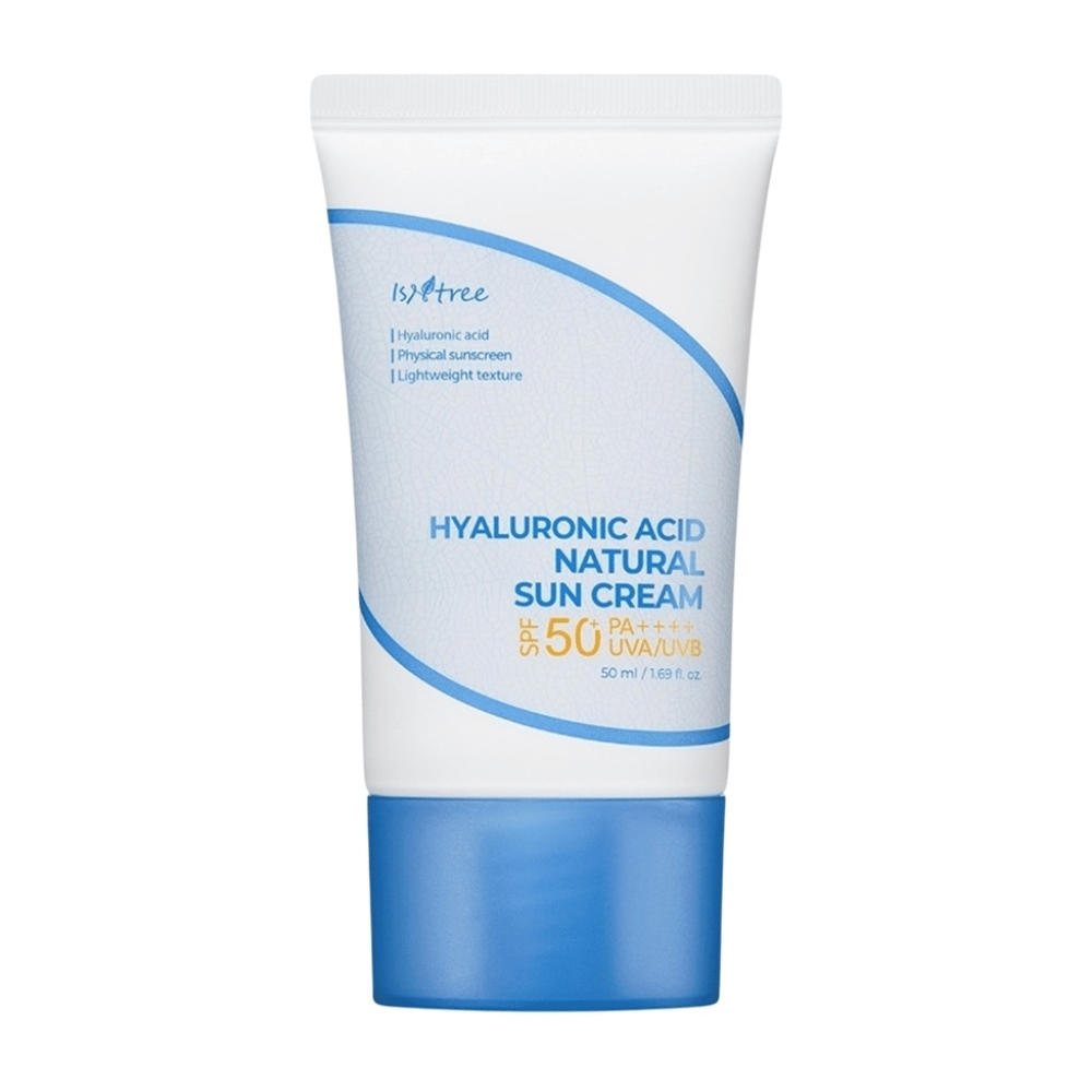 Isntree Hyaluronic Acid Natural Sun Cream mit SPF50+ PA++++ schützt vor UVA/UVB, spendet Feuchtigkeit mit Hyaluronsäure und ist dank seiner leichten, physikalischen und nicht komedogenen Formel für empfindliche Haut geeignet.