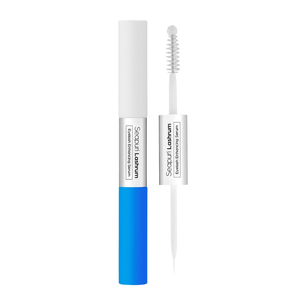 Seapuri Lashrum Eyelash Enhancing Serum mit Bürste und Hülse. Nährstoffreiches Serum, das Wimpern stärkt und verlängert.