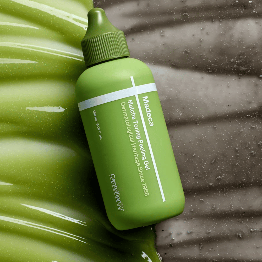 Centellian24 Madeca Matcha Toning Peeling Gel – koreanisch peeling gel mit Matcha, das hilft, die Haut sanft zu peelen, abgestorbene Hautzellen zu entfernen und einen klareren und gleichmäßigeren Hautton zu geben.