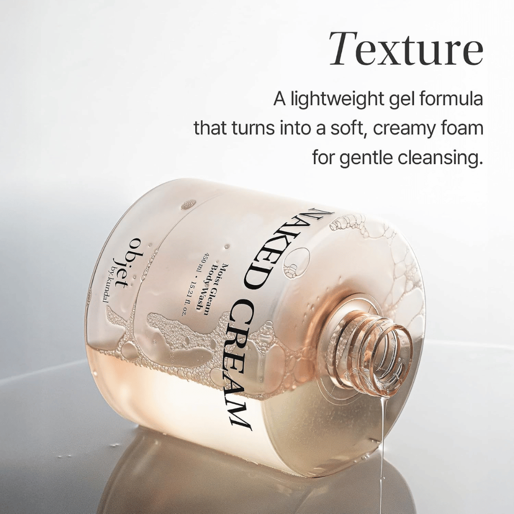 Objet by KUNDAL Moist Gleam Body Wash – leichte Geltextur, die sich bei der Reinigung in einen weichen, cremigen Schaum verwandelt.
