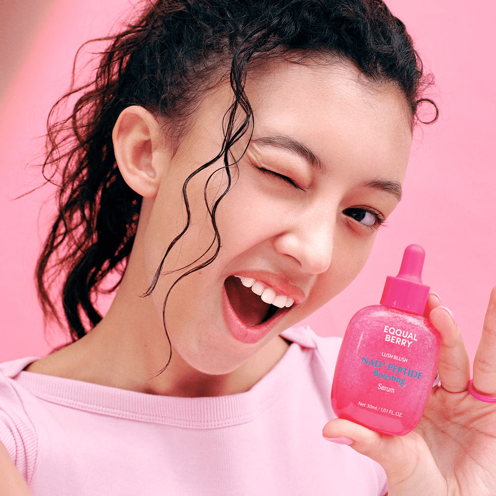 EqualBerry NAD+ Peptide Boosting Serum – leuchtkraftverstärkendes Peptidserum 30 ml, das die Hautelastizität und den Glow verbessert