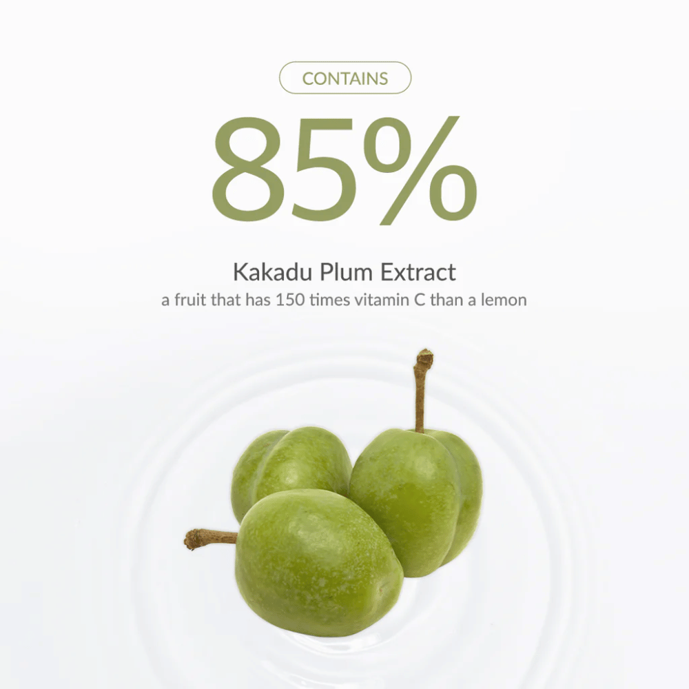 Dr. Althea Natural Radiance Essence mit 85% Kakadu-Pflaumen-Extrakt, reich an Vitamin C, um Glanz zu verleihen, den Hautton auszugleichen und Glow zu boosten.