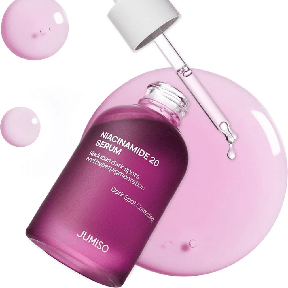 Nahaufnahme von Jumiso Niacinamide 20 Serum – Hellrosa Textur, die den Hautton effektiv aufhellt und Hyperpigmentierung reduziert.