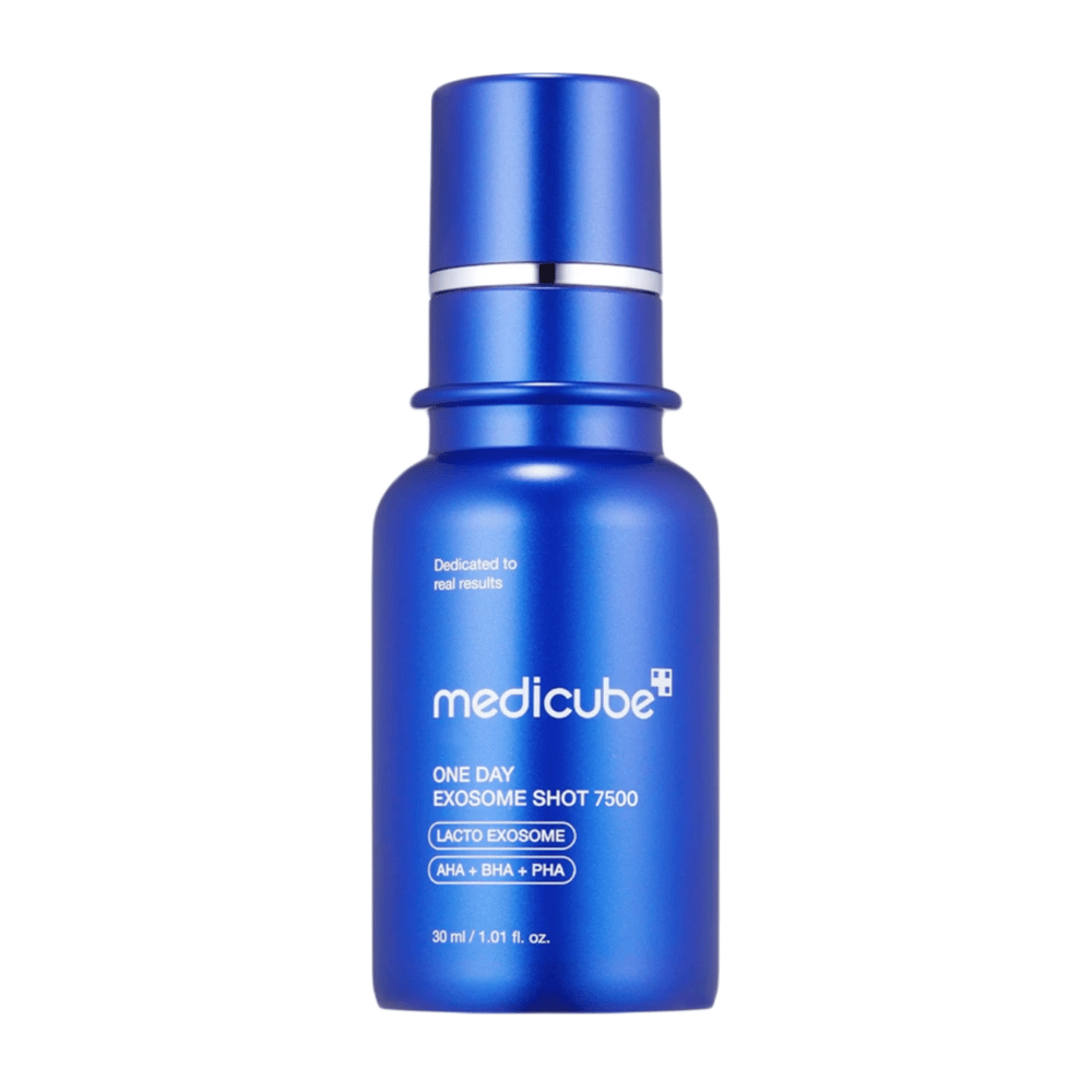 Medicube One Day Exosome Shot 7500 ist eine fortschrittliche Ampulle, angereichert mit Lacto Exosome und AHA, BHA, PHA für intensive Hautpflege. Entwickelt, um die Hautstruktur zu verbessern und sichtbare Poren zu reduzieren. Geeignet für erfahrene Anwender mit einer Konzentration von 7.500 PPM.