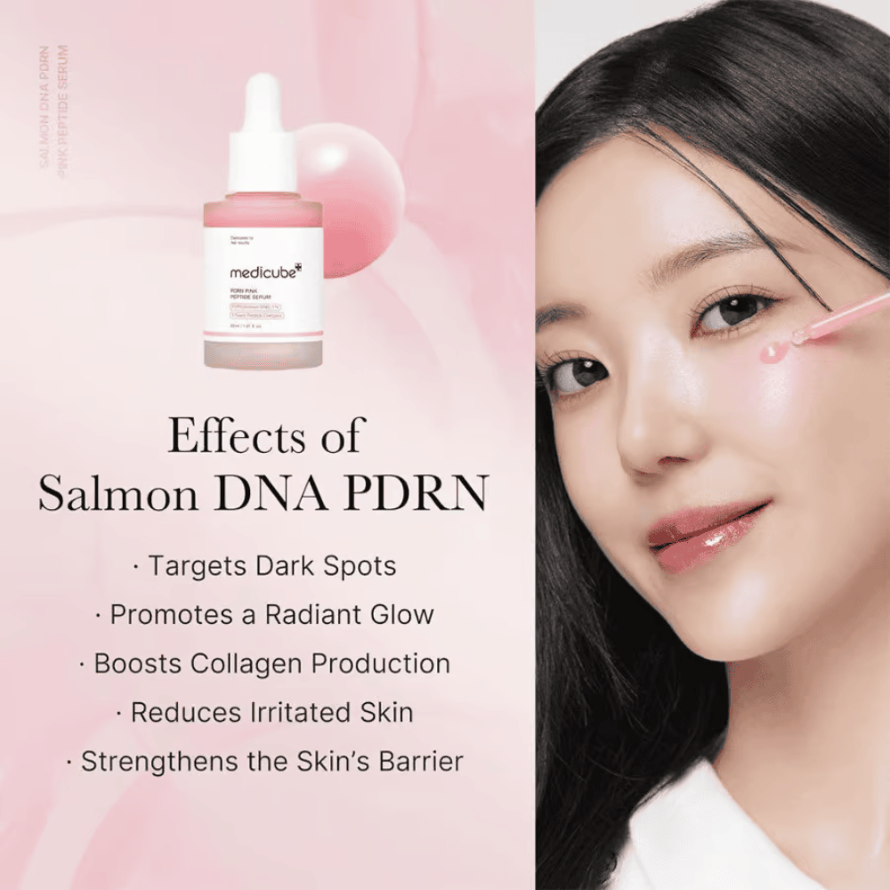 Medicube PDRN Pink Peptide Serum mit Lachs-DNA PDRN. Modell trägt rosa Serum mit einer Pipette auf die Wange auf.
