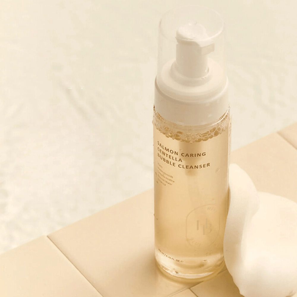 Heveblue Salmon Caring Centella Bubble Cleanser – koreanische Gesichtsreinigung mit Centella Asiatica und PDRN aus Lachs, die hilft, die Haut sanft zu reinigen und einen weichen Reinigungsschaum zu erzeugen.