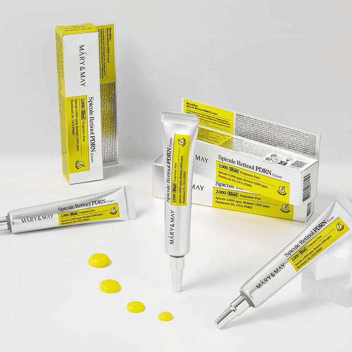 MARY & MAY Spicule Retinol PDRN Cream mit mehreren Tuben und sichtbarer Creme-Textur, entwickelt, um die Zellerneuerung zu stimulieren, die Elastizität zu verbessern und einen gleichmäßigeren Hautton zu geben.
