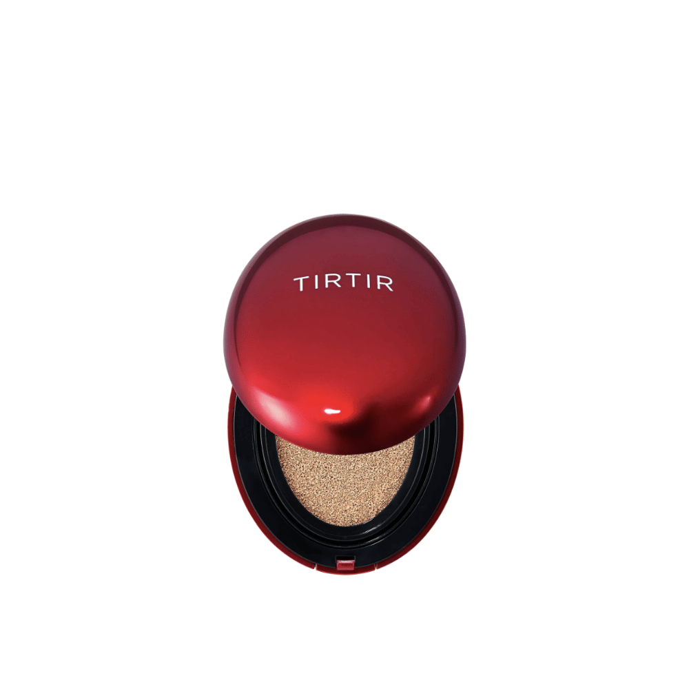 Dies ist ein Bild von TIRTIRs Mask Fit Red Cushion. Ein eleganter und stilvoller cushion foundation, der eine gleichmäßige Abdeckung und ein strahlendes Finish bietet.