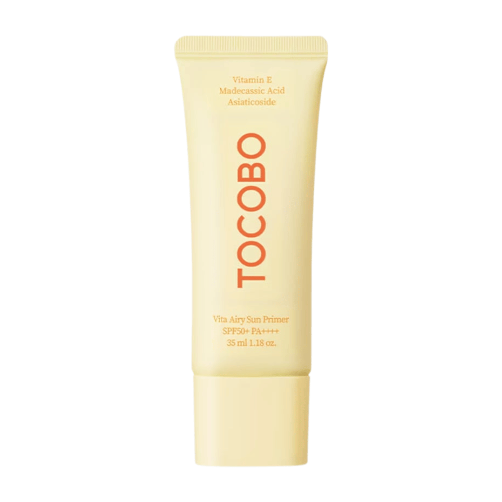 TOCOBO Vita Airy Sun Primer kombiniert SPF50+ mit einer Primer-Funktion. Enthält Vitamin E und Madecassoside, um zu beruhigen, zu schützen und ein gleichmäßiges Finish zu verleihen.