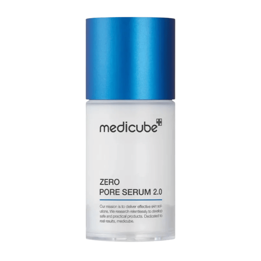 Medicube Zero Pore Serum 2.0 auf weißem Hintergrund, ein koreanisches Hautpflegeserum, das Poren pflegt, die Haut mit Feuchtigkeit versorgt und ein gleichmäßigeres Ergebnis bietet.