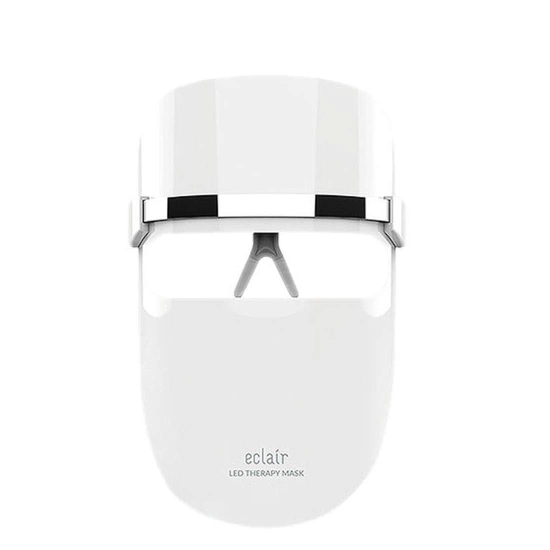 Ein ECLAIR LED Therapy Mask auf weißem Hintergrund mit Hautverbesserungen.