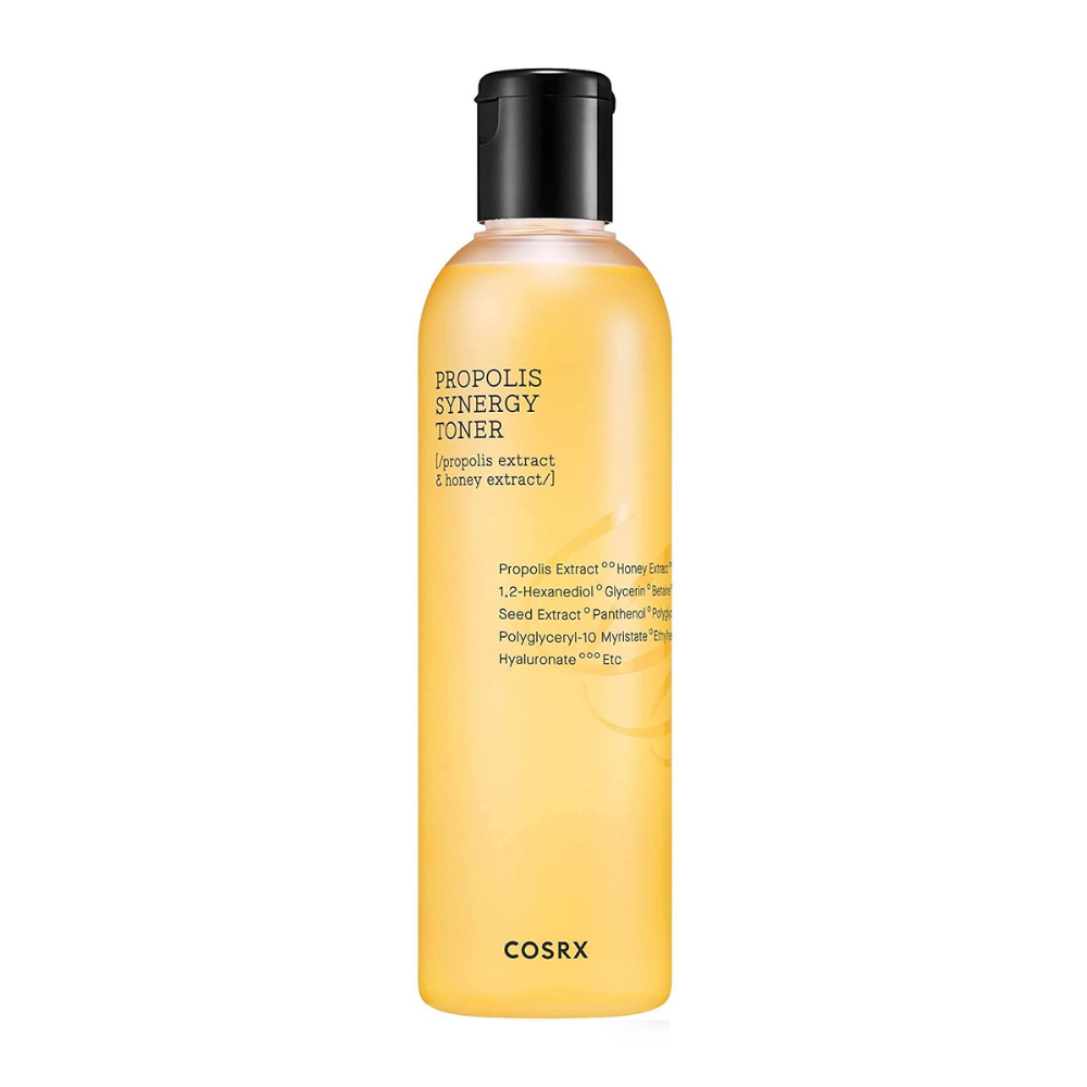 Eine Flasche COSRX Full Fit Propolis Synergy Toner 150ml mit entzündungshemmenden und antibakteriellen Effekten auf weißem Hintergrund.