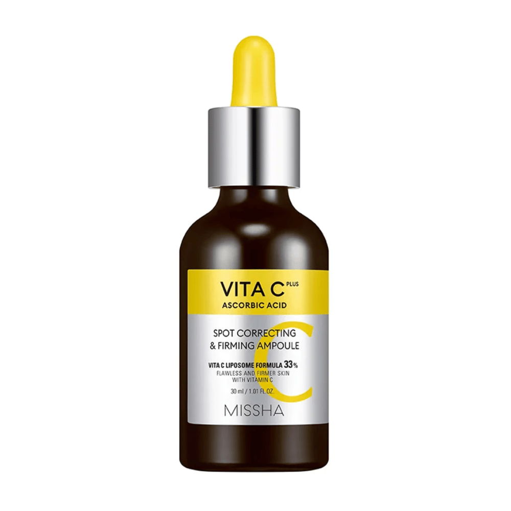 MISSHA Vita C Plus Spot Correcting & Firming Ampoule 30ml, auf einem weißen Hintergrund angezeigt.