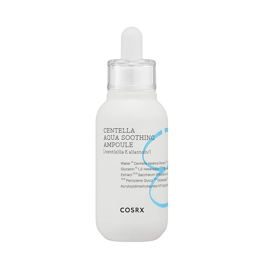 Eine Flasche COSRX Centella Aqua Soothing Ampoule 40ml mit beruhigenden Eigenschaften auf einem weißen Hintergrund.